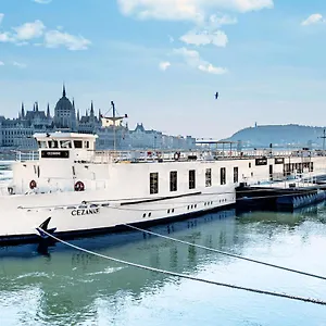 Onriver - Ms Cezanne Bådhotel