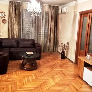 K. Gamsakhurdia St. Апартаменты Батуми